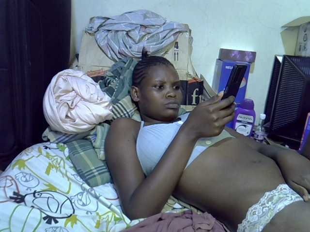 Cute-aliyah live cam on BongaCams