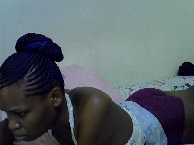 Cute-aliyah live cam on BongaCams