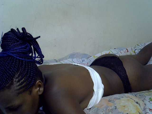 Cute-aliyah live cam on BongaCams