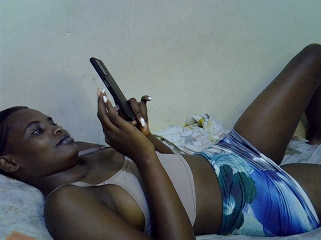 Cute-aliyah live cam on BongaCams
