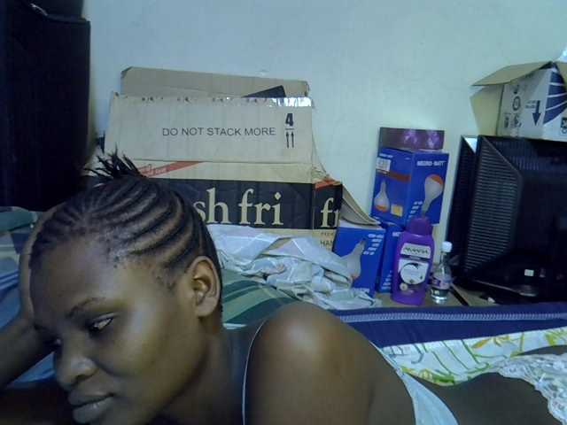 Cute-aliyah live cam on BongaCams