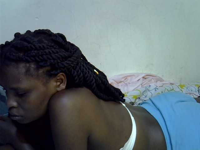 Cute-aliyah live cam on BongaCams