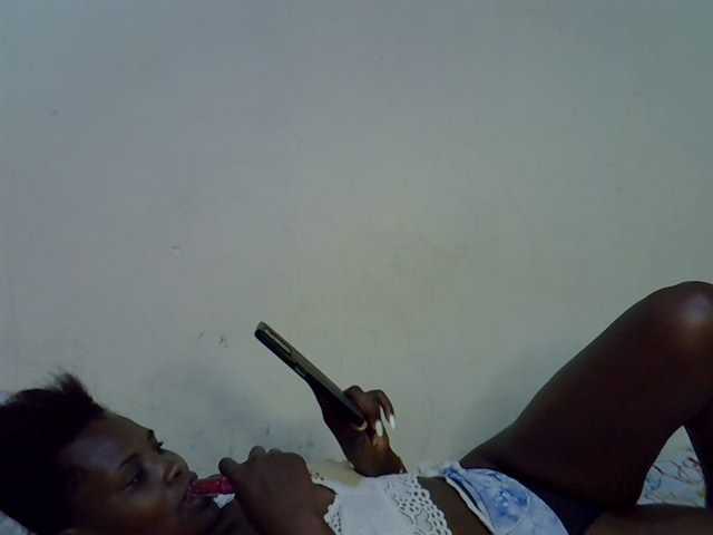 Cute-aliyah live cam on BongaCams