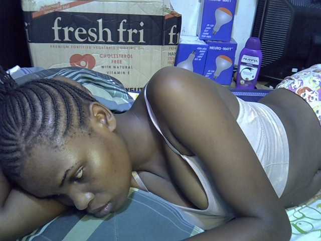 Cute-aliyah live cam on BongaCams