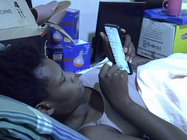 Cute-aliyah live cam on BongaCams