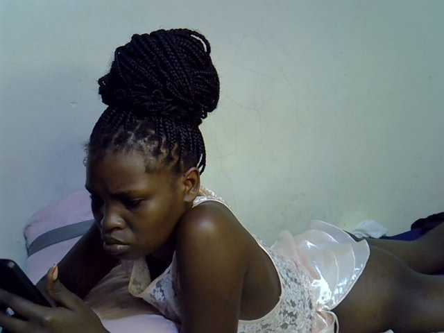 Cute-aliyah live cam on BongaCams