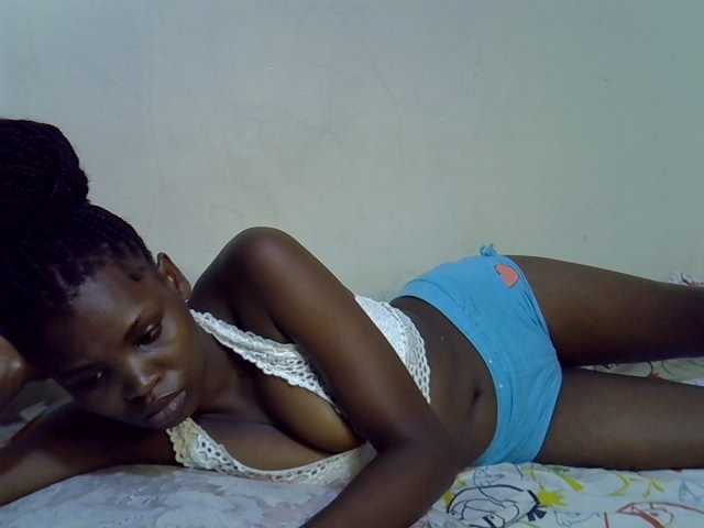 Cute-aliyah live cam on BongaCams