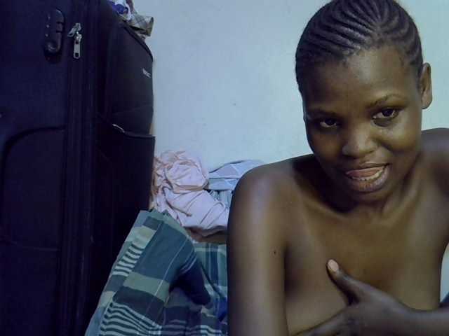 Cute-aliyah live cam on BongaCams