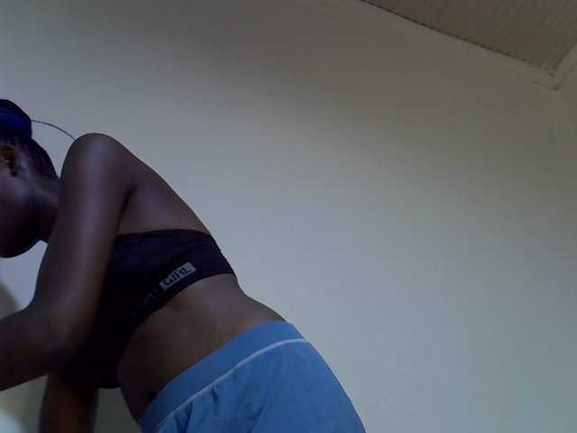 Cute-aliyah live cam on BongaCams