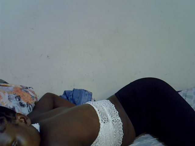 Cute-aliyah live cam on BongaCams