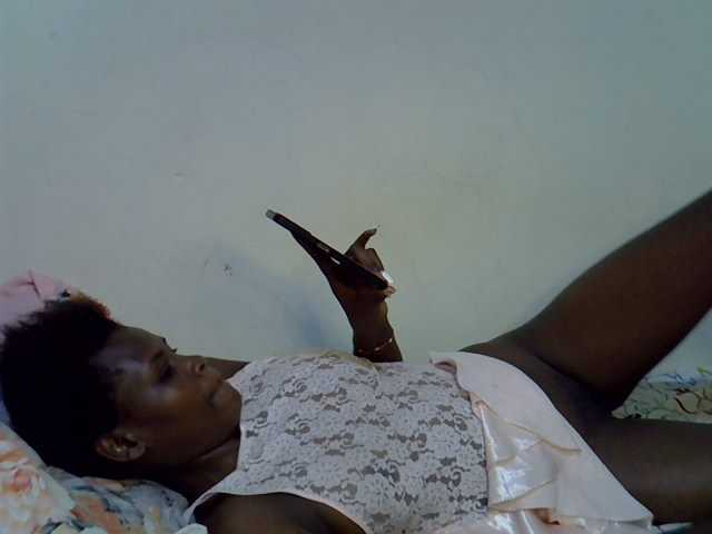 Cute-aliyah live cam on BongaCams
