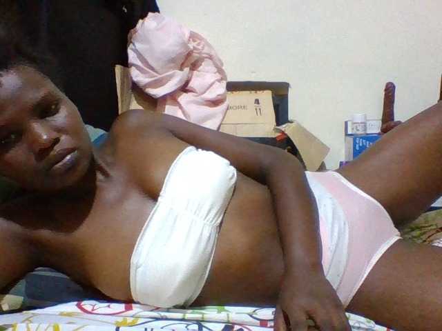 Cute-aliyah live cam on BongaCams