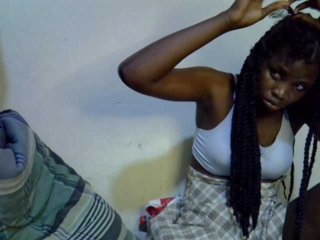 Cute-aliyah live cam on BongaCams
