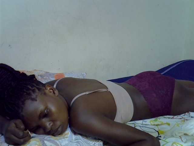 Cute-aliyah live cam on BongaCams