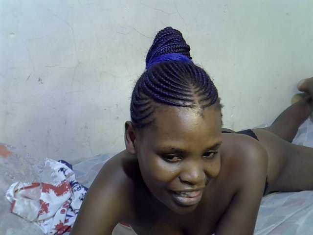 Cute-aliyah live cam on BongaCams