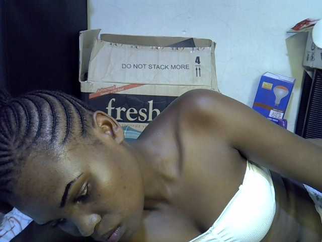 Cute-aliyah live cam on BongaCams