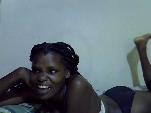 Cute-aliyah live cam on BongaCams