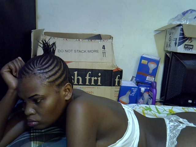 Cute-aliyah live cam on BongaCams