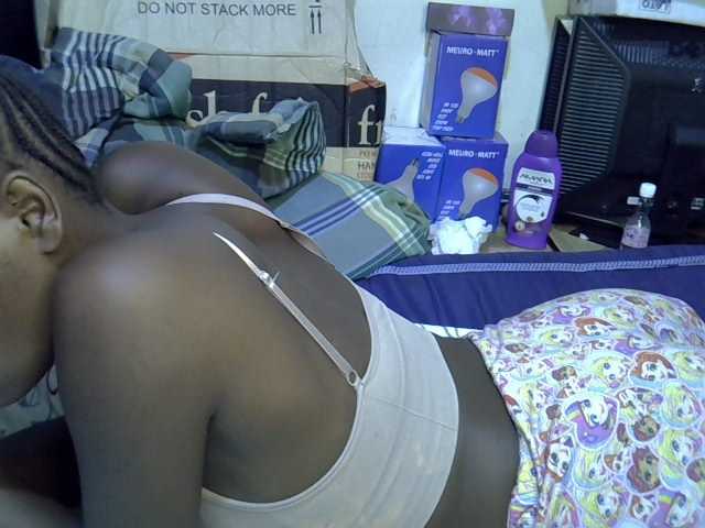 Cute-aliyah live cam on BongaCams