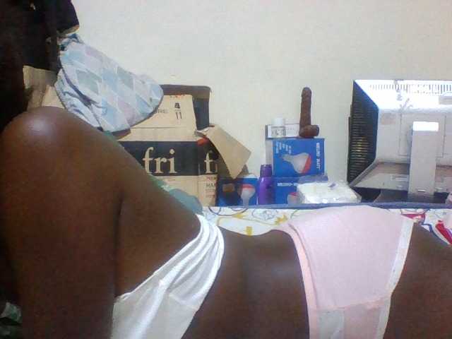 Cute-aliyah live cam on BongaCams