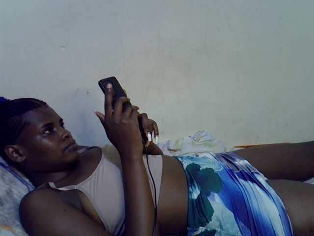 Cute-aliyah live cam on BongaCams