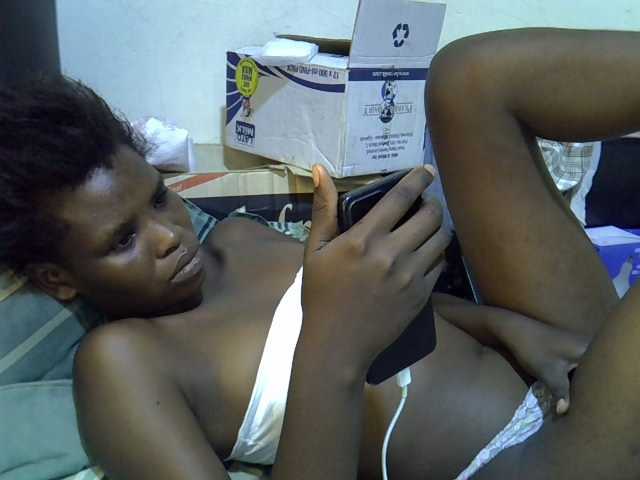 Cute-aliyah live cam on BongaCams