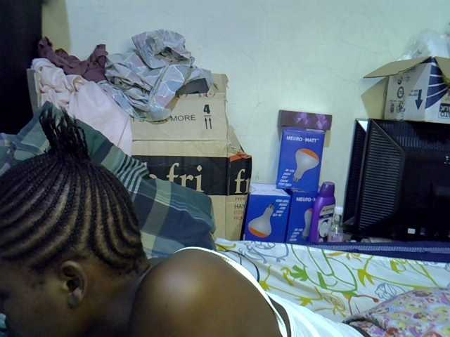 Cute-aliyah live cam on BongaCams