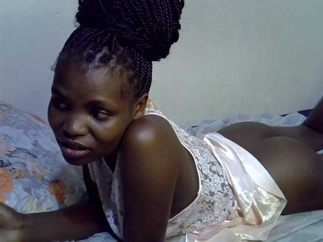 Cute-aliyah live cam on BongaCams