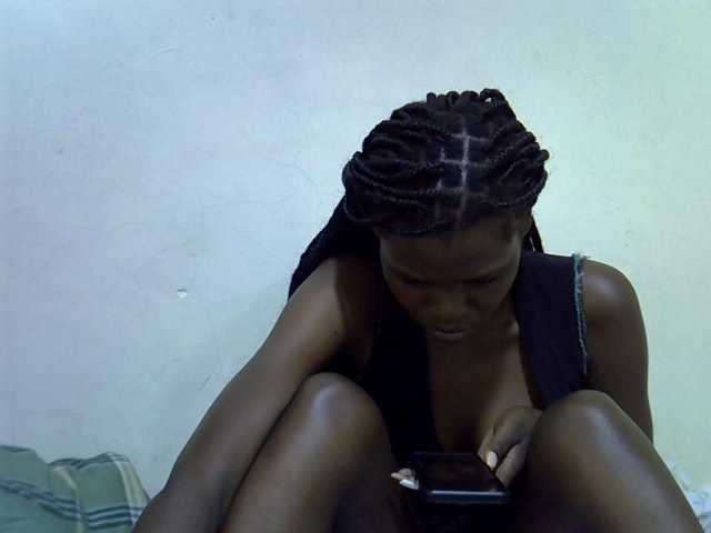Cute-aliyah live cam on BongaCams