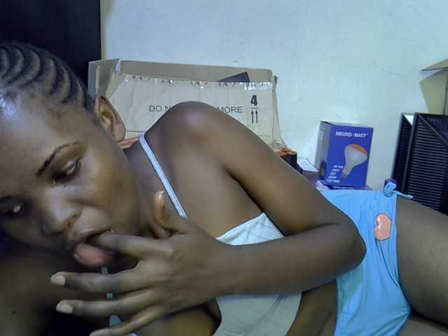 Cute-aliyah live cam on BongaCams