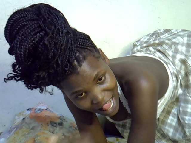 Cute-aliyah live cam on BongaCams