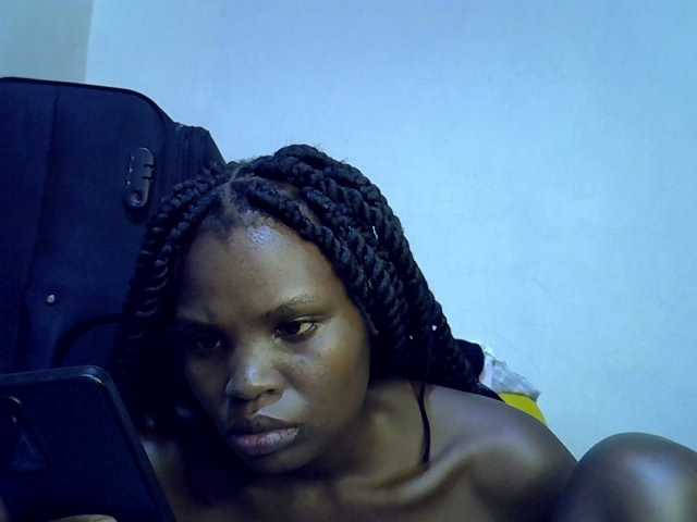 Cute-aliyah live cam on BongaCams
