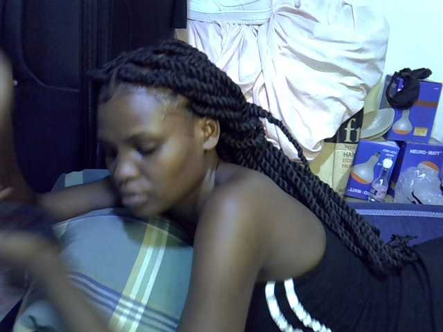 Cute-aliyah live cam on BongaCams