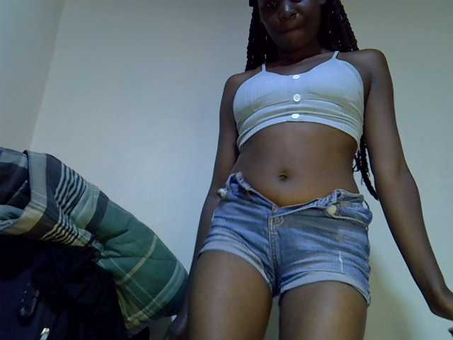 Cute-aliyah live cam on BongaCams