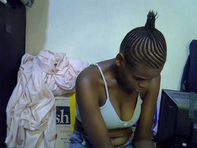 Cute-aliyah live cam on BongaCams
