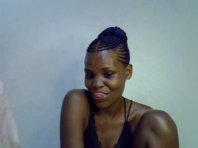 Cute-aliyah live cam on BongaCams