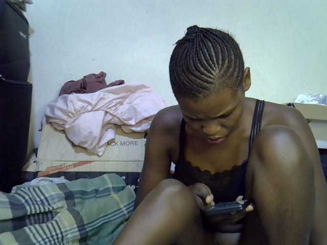 Cute-aliyah live cam on BongaCams