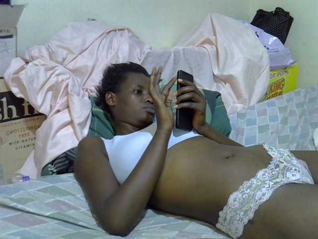 Cute-aliyah live cam on BongaCams