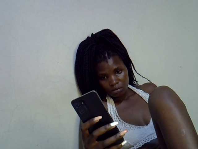 Cute-aliyah live cam on BongaCams