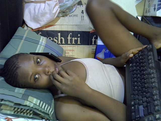 Cute-aliyah live cam on BongaCams