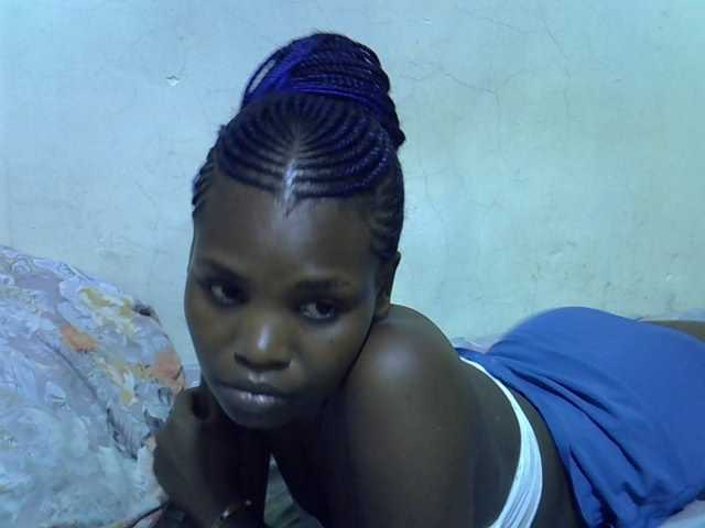 Cute-aliyah live cam on BongaCams