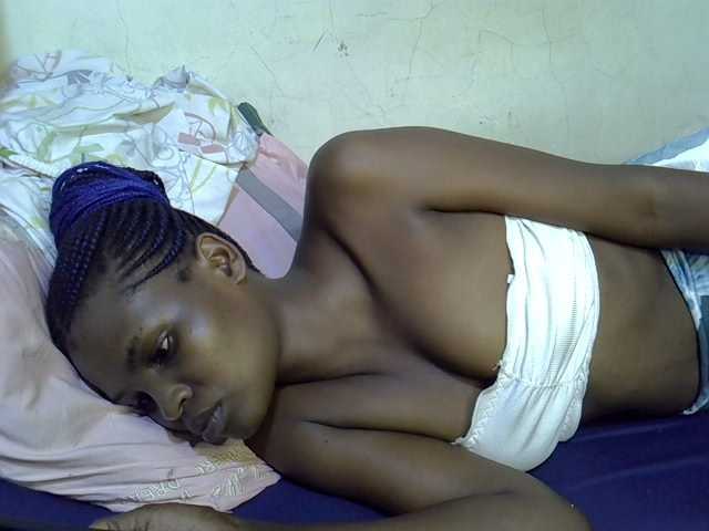 Cute-aliyah live cam on BongaCams