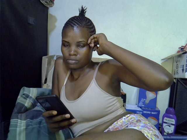 Cute-aliyah live cam on BongaCams