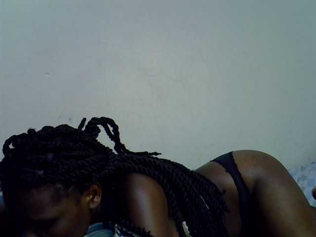 Cute-aliyah live cam on BongaCams