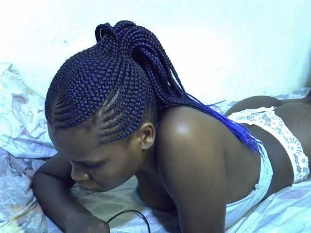 Cute-aliyah live cam on BongaCams