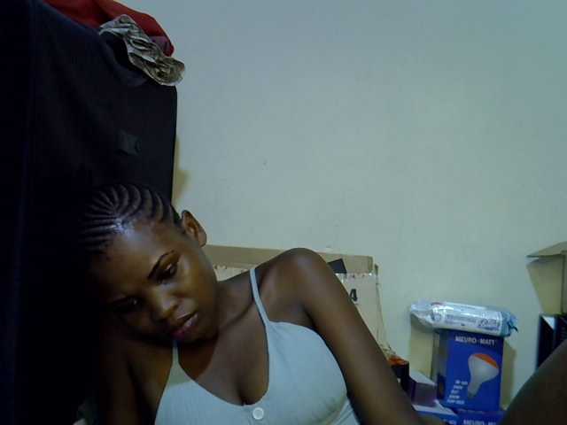 Cute-aliyah live cam on BongaCams