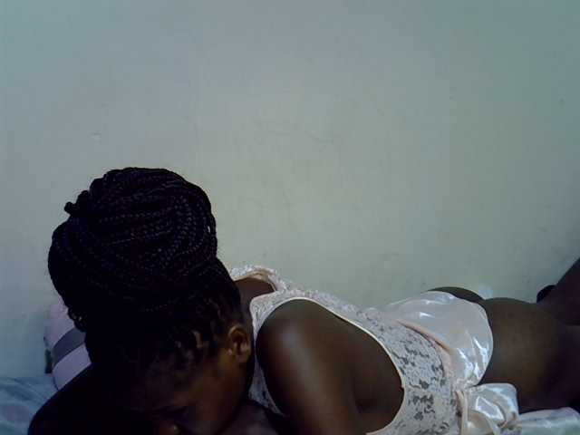 Cute-aliyah live cam on BongaCams
