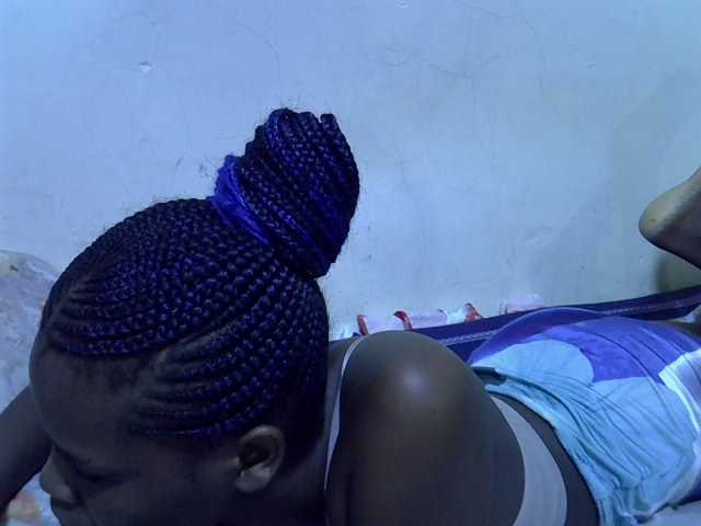 Cute-aliyah live cam on BongaCams