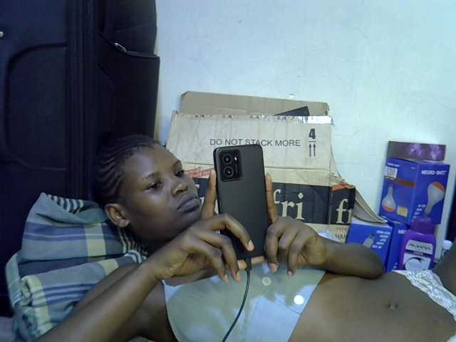 Cute-aliyah live cam on BongaCams