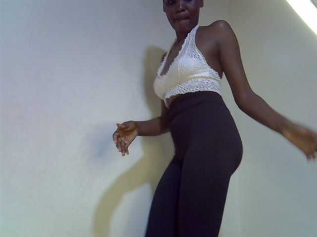 Cute-aliyah live cam on BongaCams